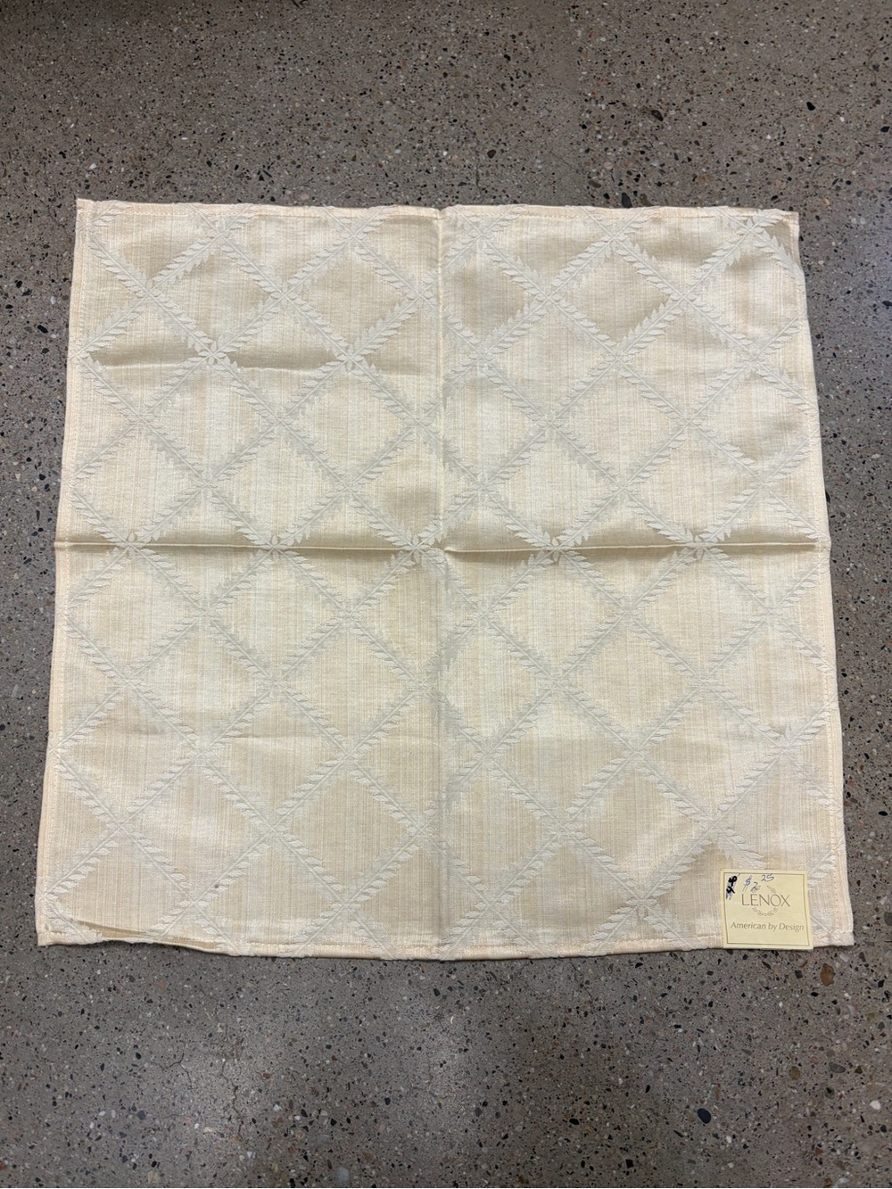 Lenox Ivory Diamond Jacquard Table Napkin